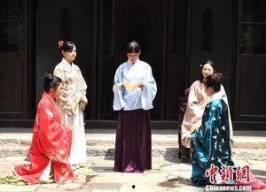 女汉服成人上班视频网站,传统与现代的时尚碰撞 第1张 女汉服成人上班视频网站,传统与现代的时尚碰撞 第1张